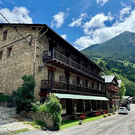 Hotel Valls Valira Os de Civis Luaran gambar