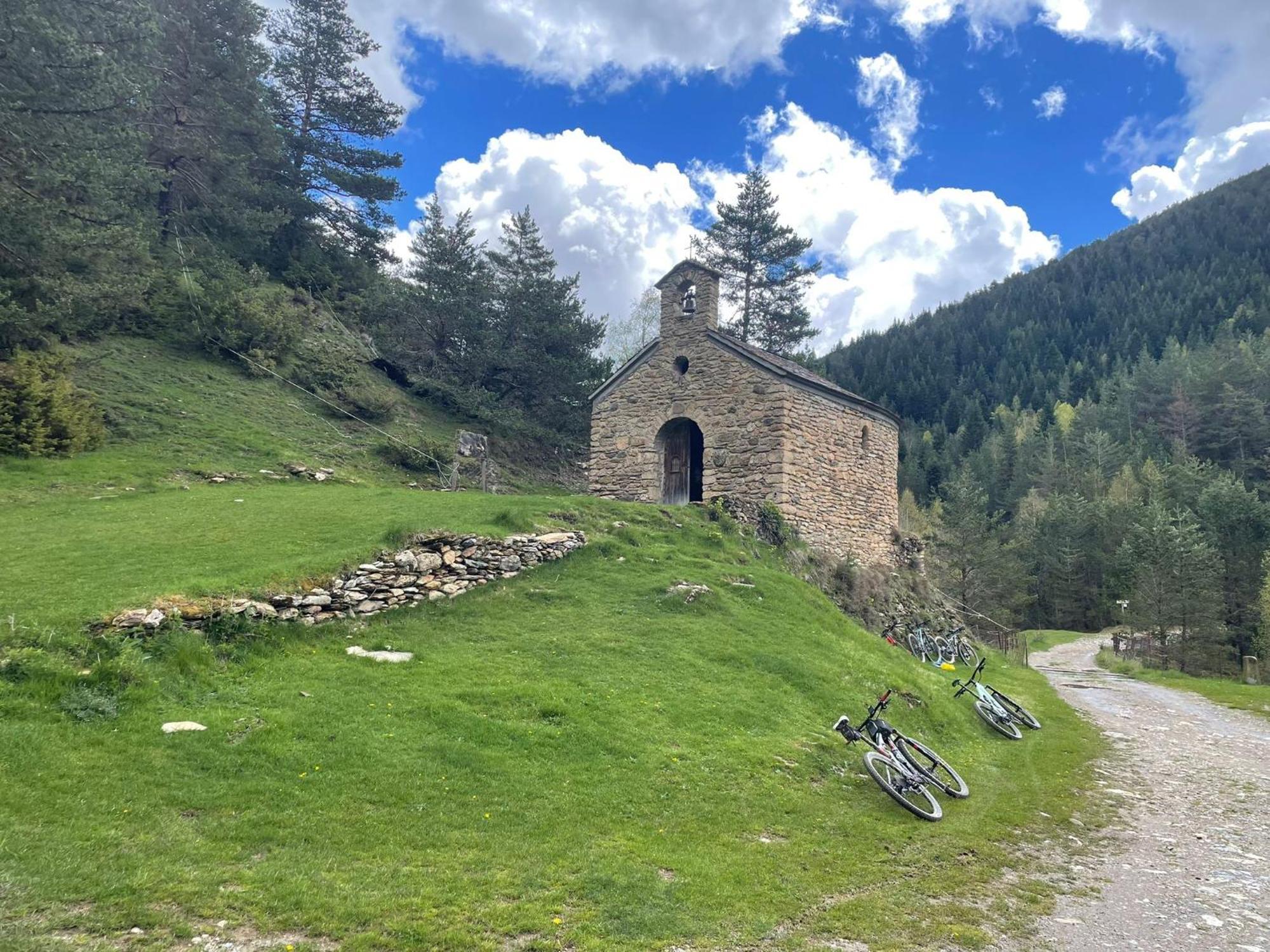 Hotel Valls Valira Os de Civis Luaran gambar